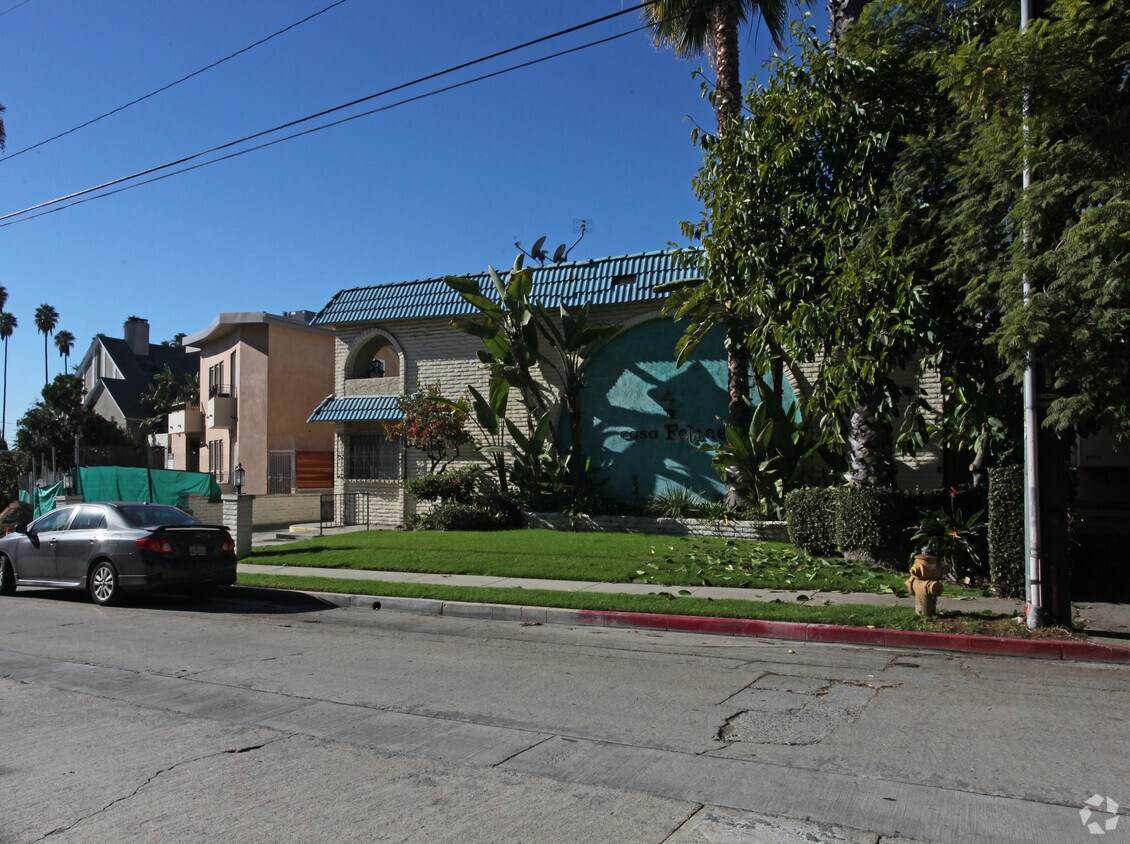 Building Photo - Casa Felipe