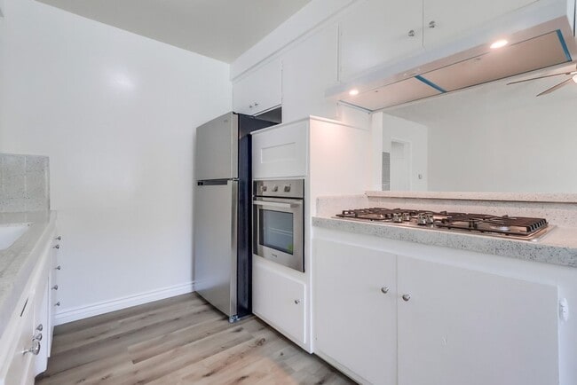 Interior Photo - 920 Enterprise Ave