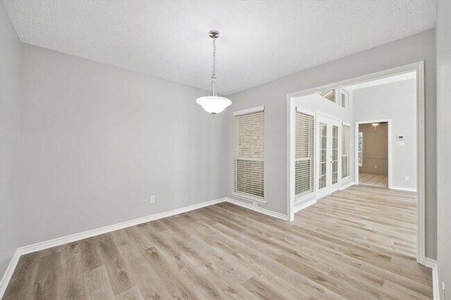 Foto del edificio - 1606 Beaver Springs Cir