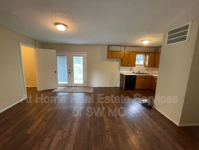 Foto del edificio - 2639 W Truman St