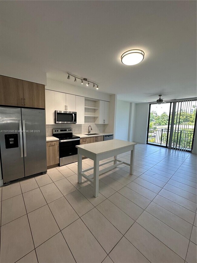 Foto del edificio - 1630 NW 19th St
