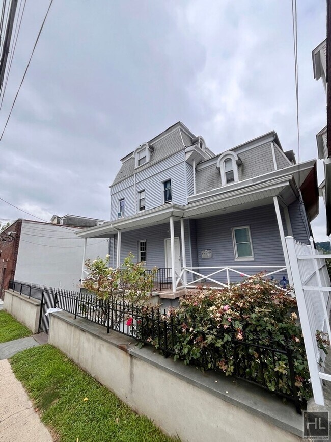 Building Photo - Hawthorne Avenue, Yonkers