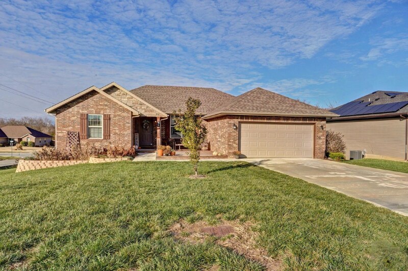 675 E Simpson St, Willard, MO 65781 House Rental in Willard, MO