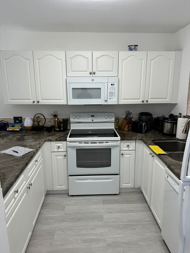 Foto del edificio - 6235 SW Kendale Lakes Cir