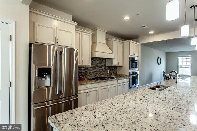 Building Photo - 7545 Crowley St