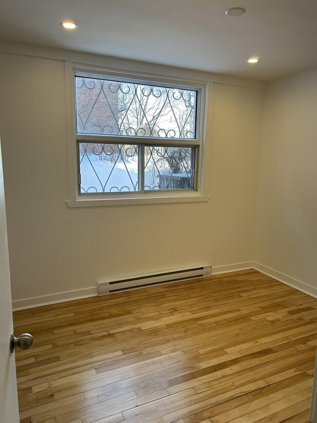 Photo du bâtiment - 3010 Rue Goyer