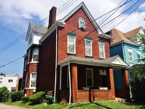 Building Photo - 5407 Wellesley Ave