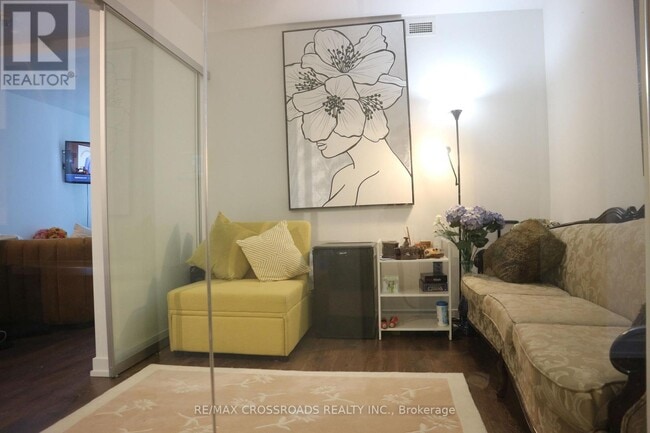 Building Photo - 3100 Keele St