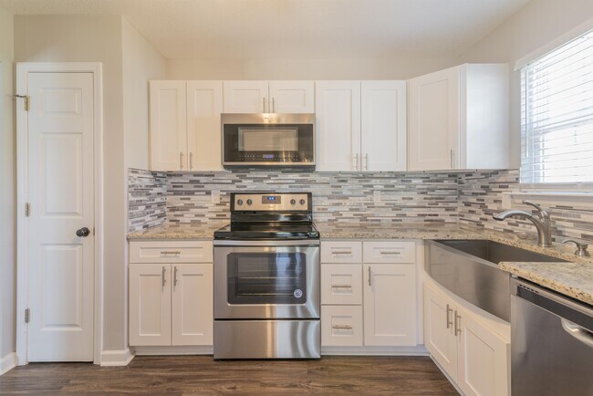 Building Photo - 1006 Raywood Ct