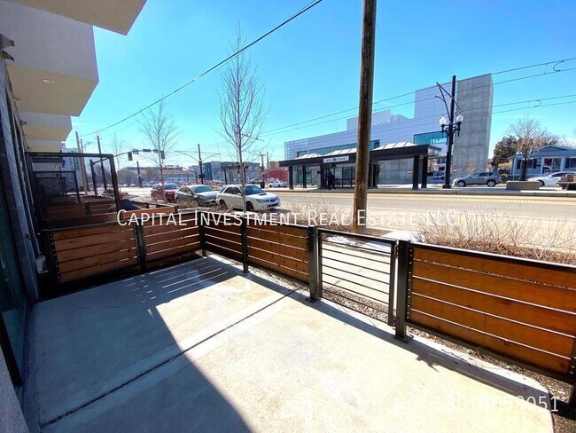 Foto del edificio - 877 S 200 W