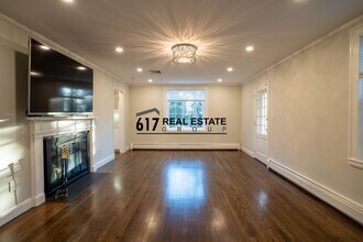 40 Puddingstone Ln
