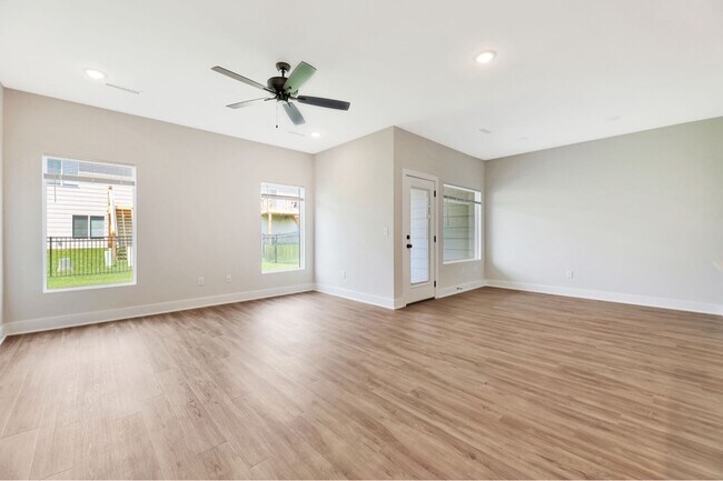 Foto del edificio - 1133 N Joye St