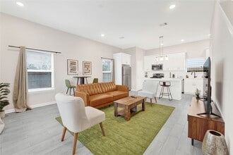 Building Photo - 6320 Laura Koppe Rd