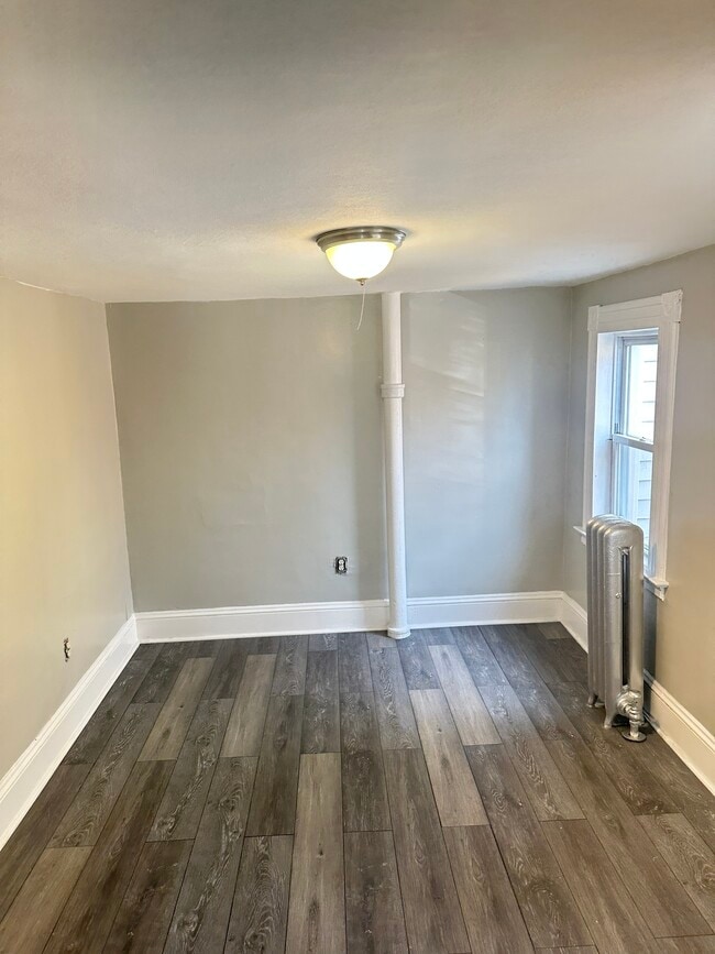 Building Photo - 4 Tower Rd