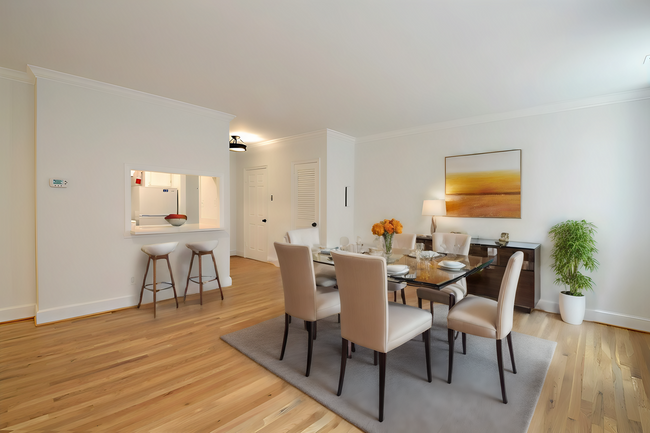 Foto del edificio - 1735 New Hampshire Ave NW