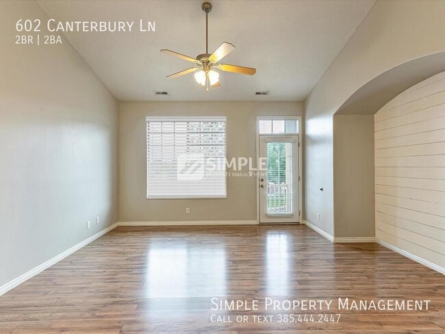 Building Photo - 2 BD Foxboro Townhouse has it all!