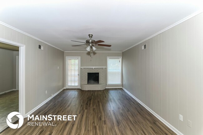 Building Photo - 6350 Limewood Ave