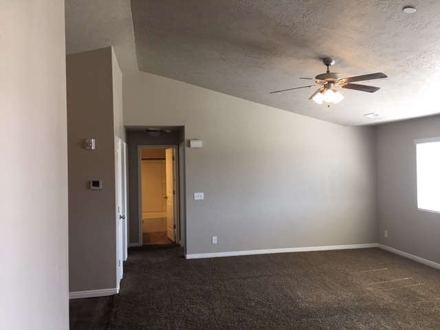 Building Photo - 1019 Village River Ln