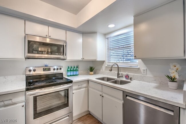 Foto del edificio - 3823 S Maryland Pkwy