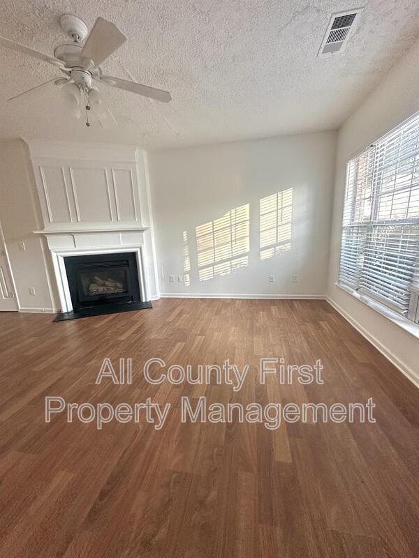 Foto del edificio - 2884 Regent Walk Dr