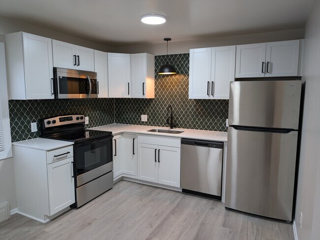 Building Photo - 35 Terrel Dr