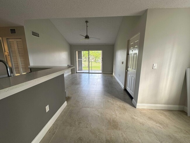 Building Photo - 7872 Sonoma Springs Cir