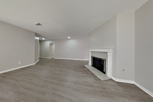 Foto del edificio - 4926 Linden Pl