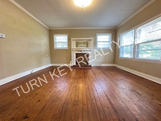Building Photo - Home for rent in Adamsville **ACCEPTS SECT...