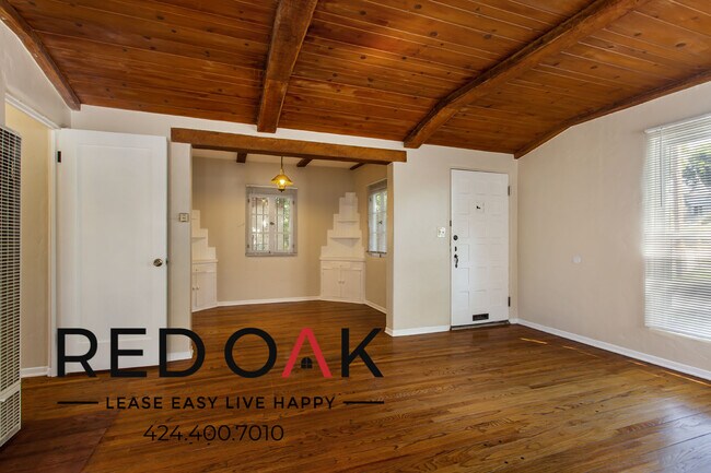 Foto del edificio - Gorgeous 1 Bedroom with Natural Light, Har...