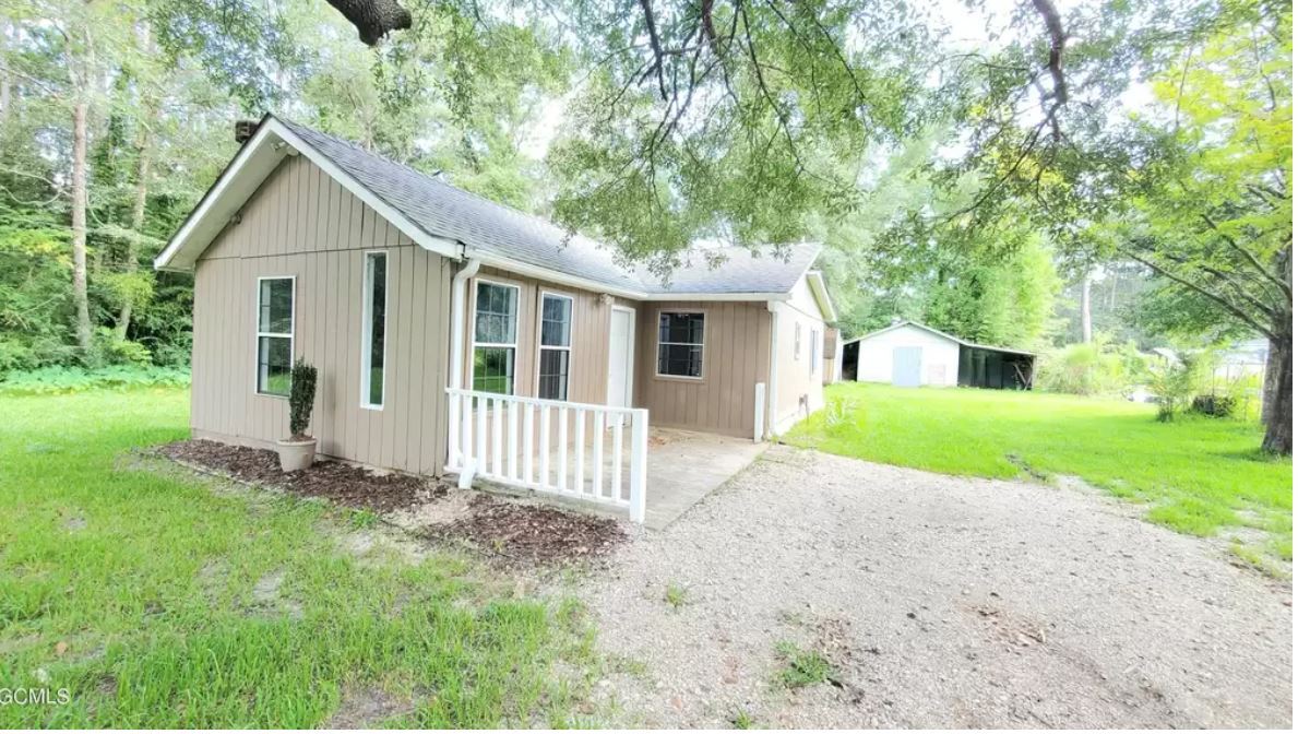 Primary Photo - 15709 Ben Rd