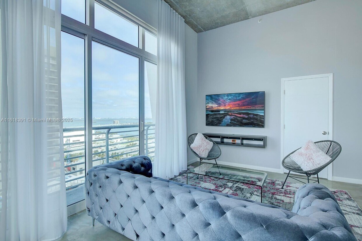 Primary Photo - 234 NE 3rd St