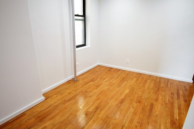 Building Photo - 500 W 148th St