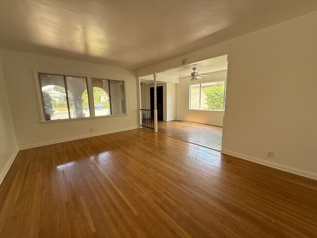 Building Photo - 5703 Stever Ct
