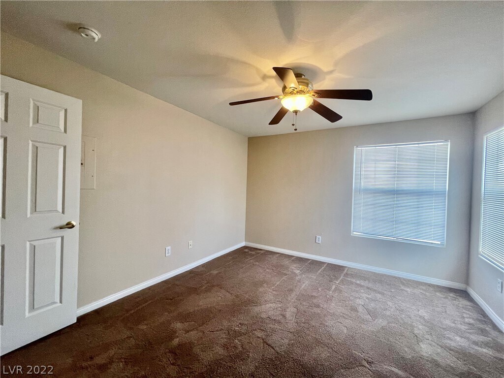 Foto del edificio - 231 W Horizon Ridge Pkwy