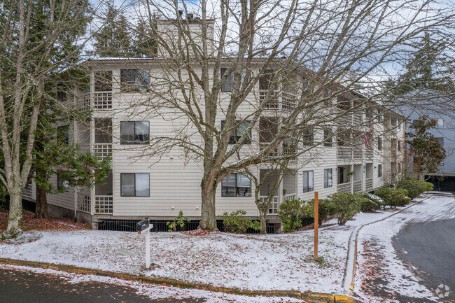 Exterior - Forrest Villa Apartments
