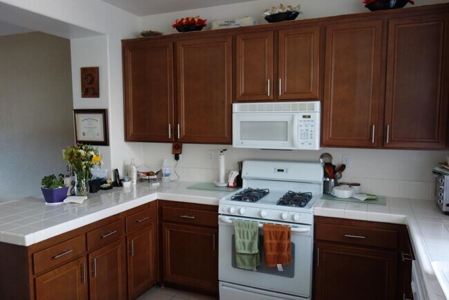 Foto del edificio - 16934 Laurel Hill Ln
