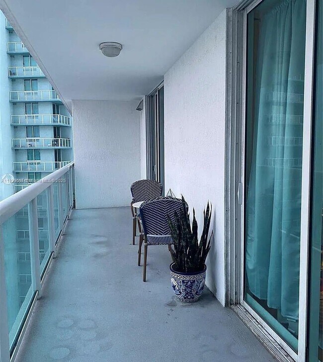Foto del edificio - 1800 N Bayshore Dr