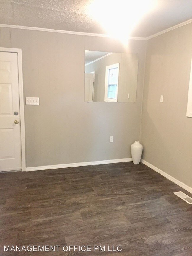 Foto del edificio - 3 br, 1 bath House - 421 Shannon Bradley Road
