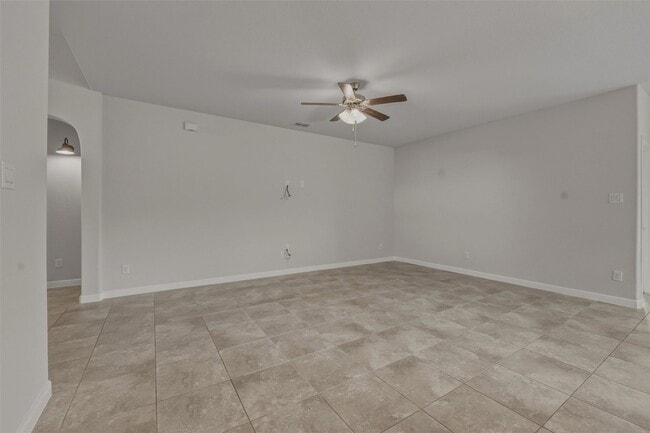 Building Photo - 9528 Blaine Dr
