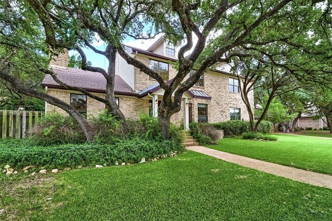 Foto del edificio - 213 Hurst Creek Rd