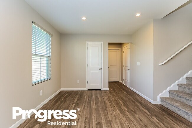 Building Photo - 950 Blue Ash Way