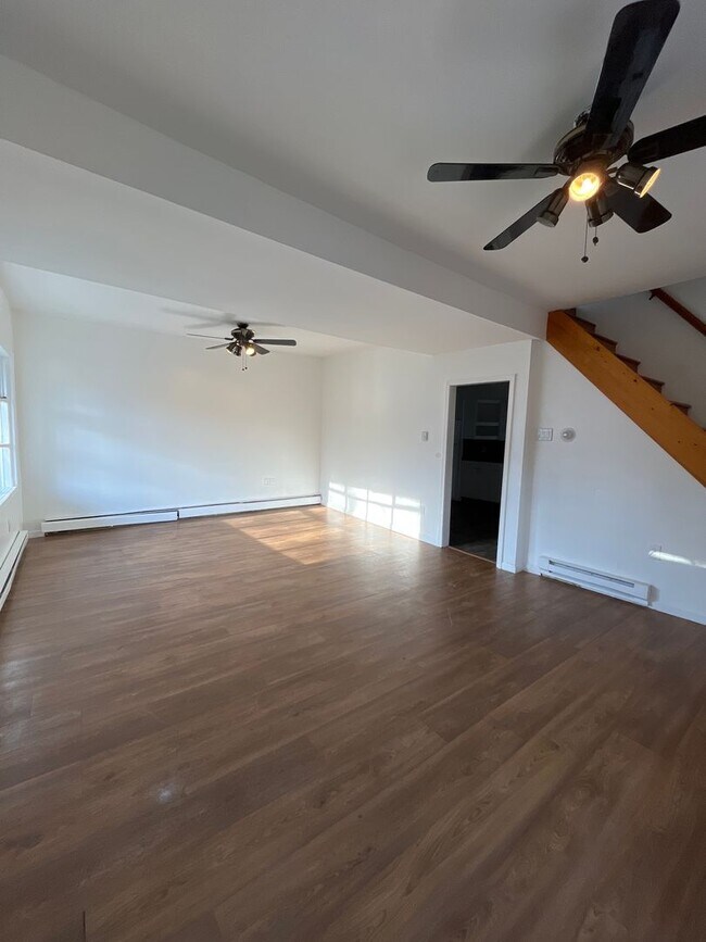 Foto del edificio - 485 S Walnut St