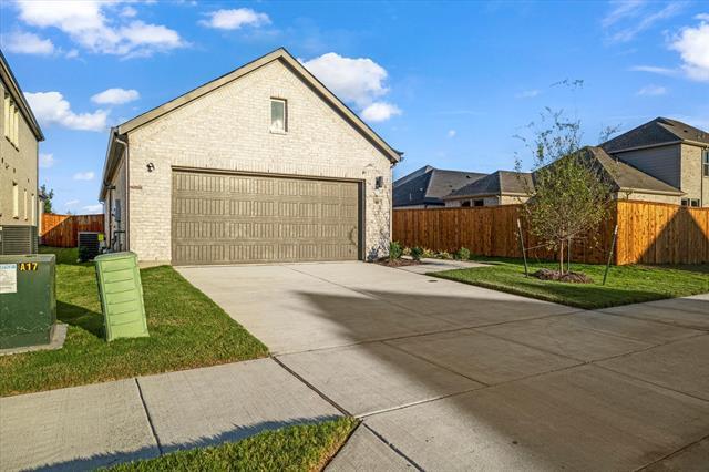 Foto del edificio - 5807 Briarcroft Dr