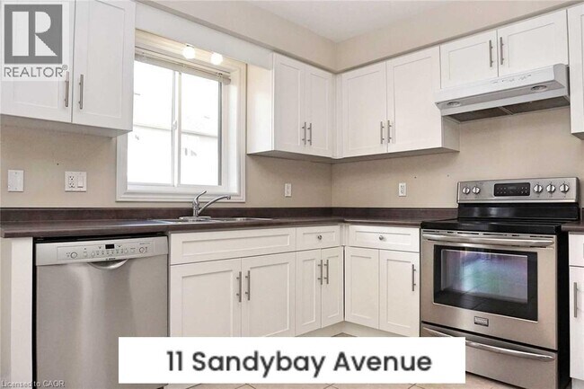 Photo du bâtiment - 11 Sandybay Ave