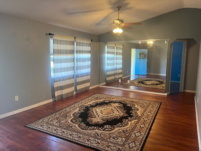 Foto del edificio - 3/2/2 with lanai in PC