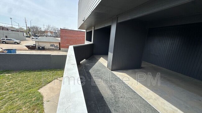 Foto del edificio - 1121 N 28th St