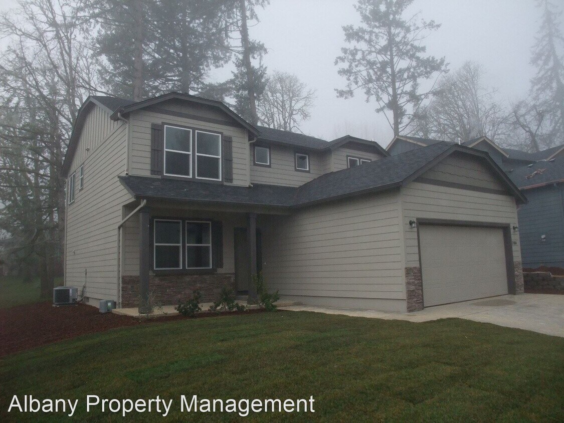 4 br, 2.5 bath House 2884 Amble Side Ct NW House for Rent in Albany, OR