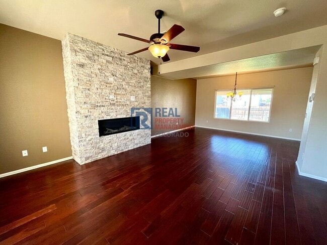 Foto del edificio - 10276 Deer Meadow Cir