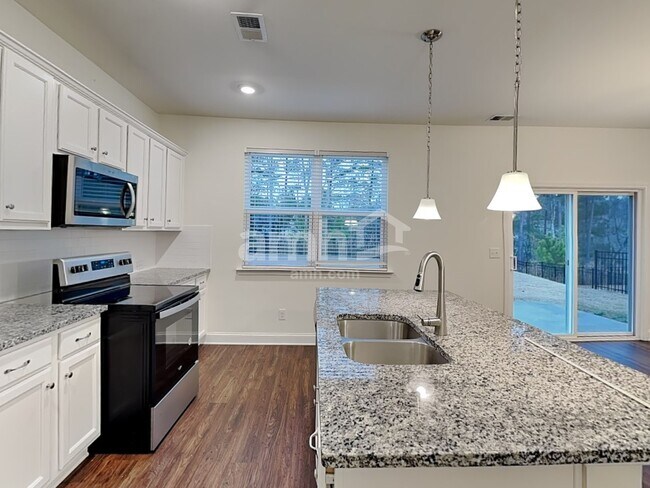 Building Photo - 6233 Bridlewood Ln