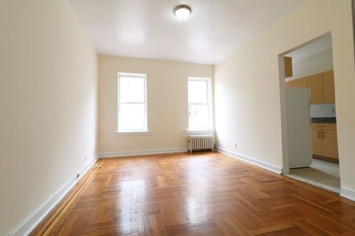 Foto del edificio - 4455 Broadway